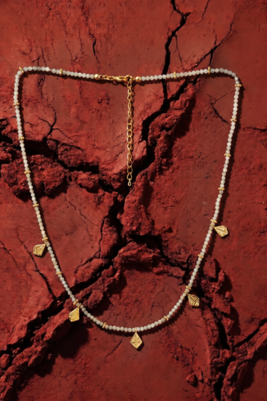 Awaari Isli Necklace