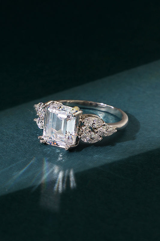 Fitrat Iklil Ring